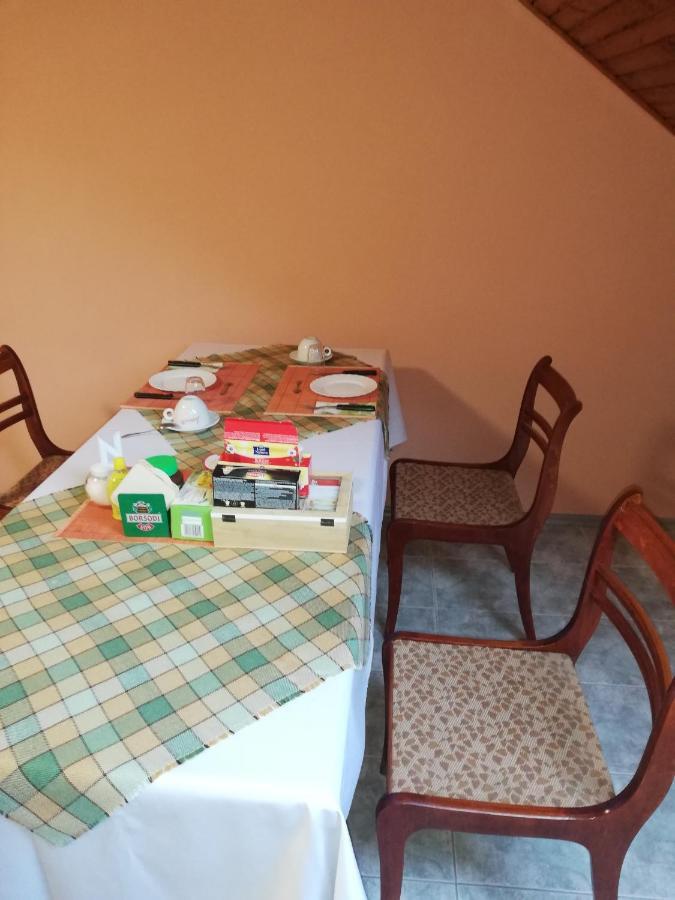 Hotel Grill Garten Vendégház à Keszthely Extérieur photo