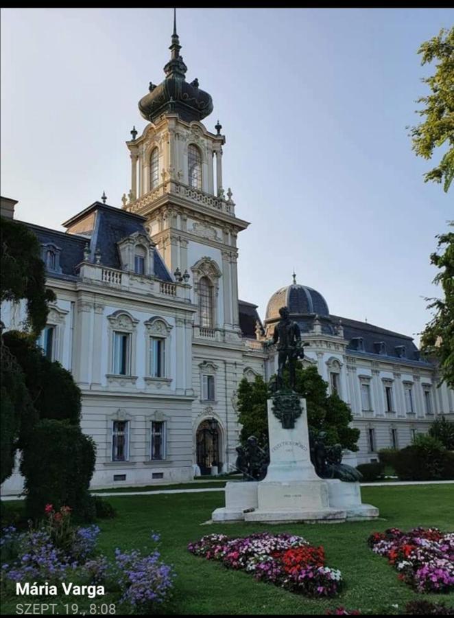 Hotel Grill Garten Vendégház à Keszthely Extérieur photo