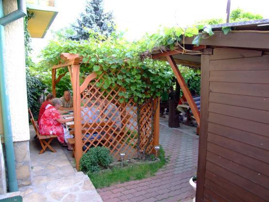 Hotel Grill Garten Vendégház à Keszthely Extérieur photo